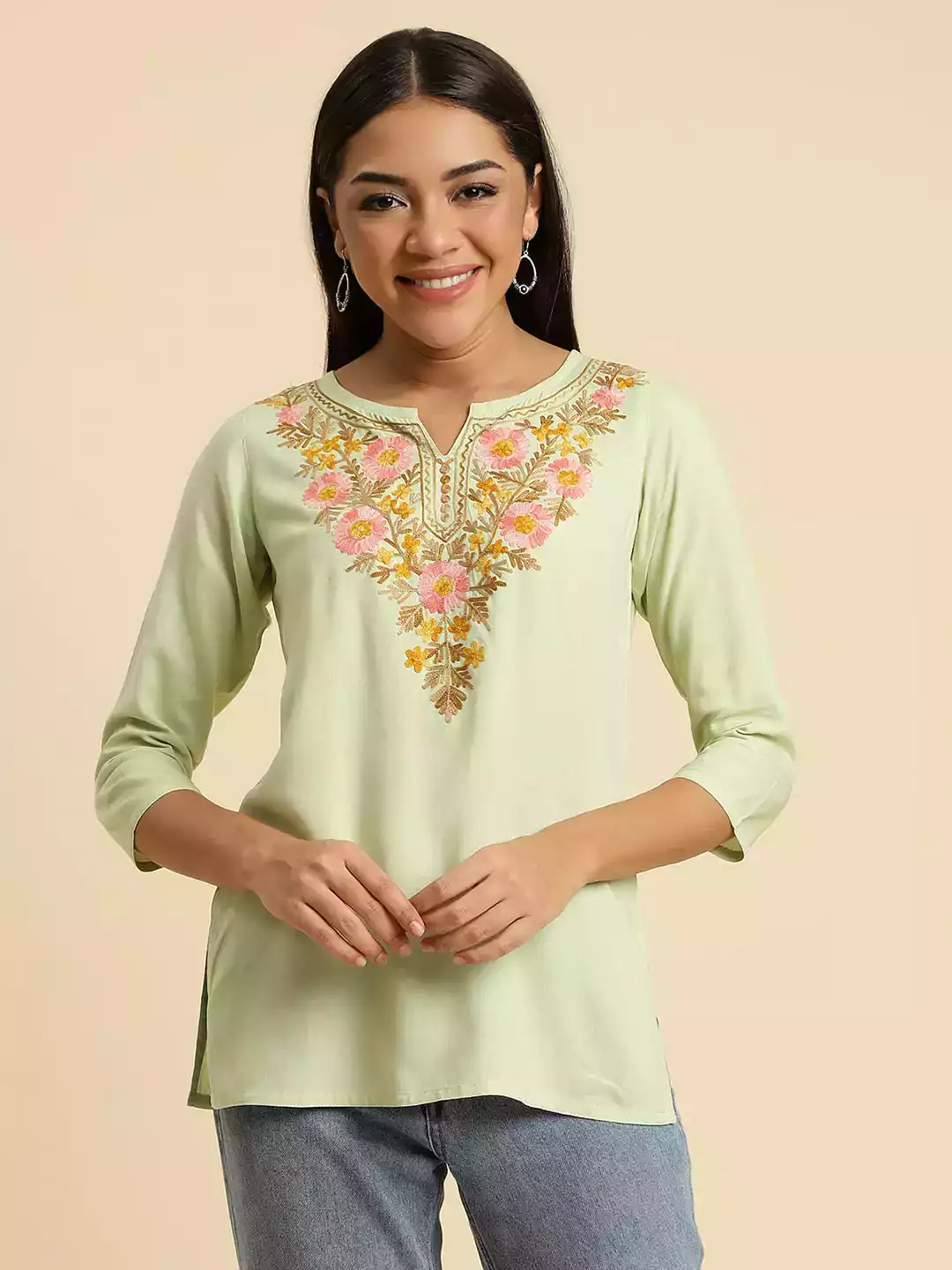 israa-aari-pista-green-short-kurti1-1-1.webp